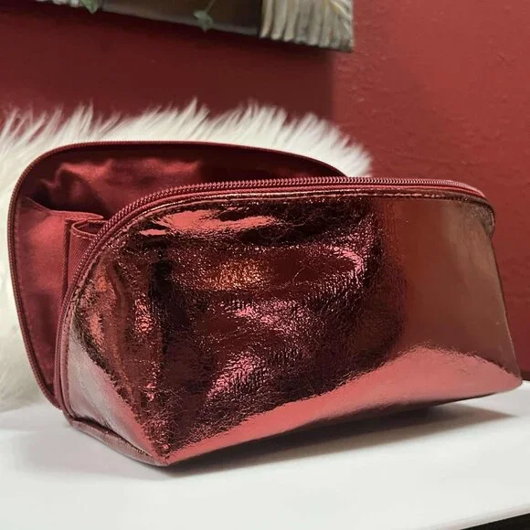 Maroon Shiny Make up bag 2 compartments zippered - Picture 3 of 4